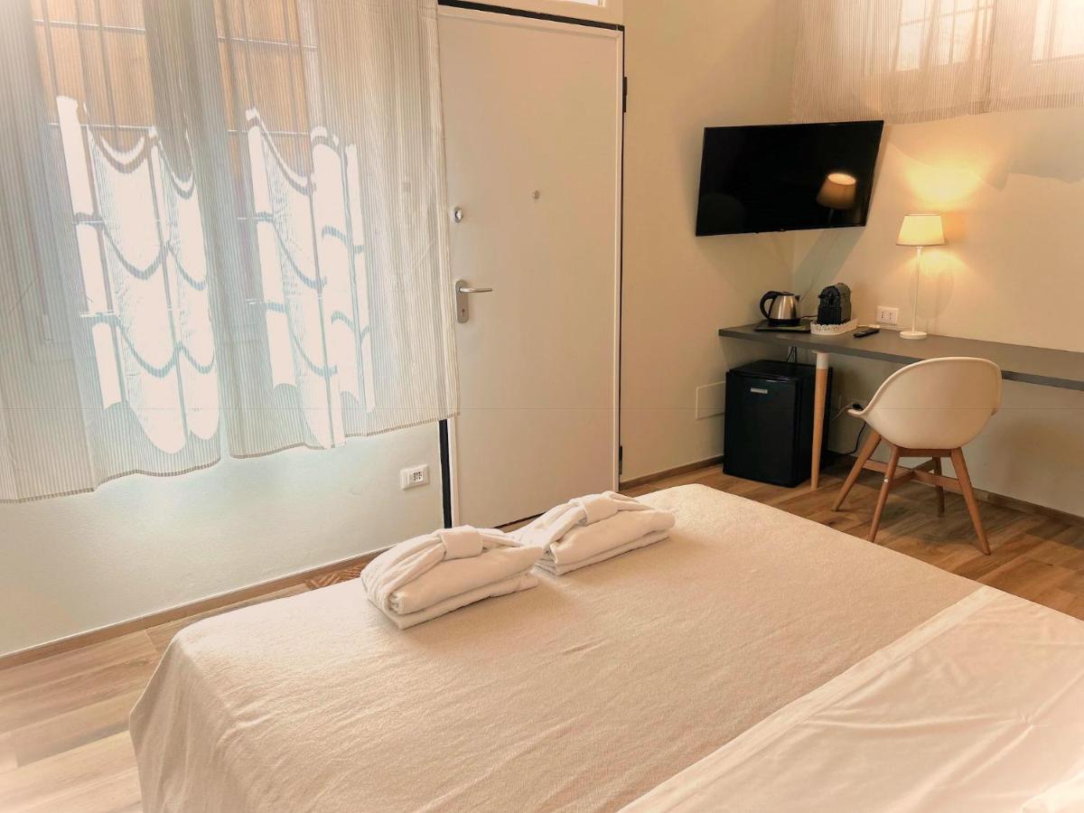 ホテル Bed In Bo San Carlo ボローニャ エクステリア 写真